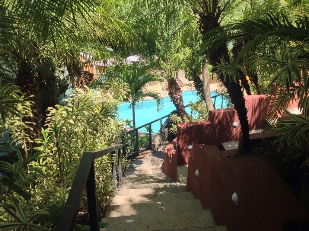Tamarindo Village Hotel Экстерьер фото
